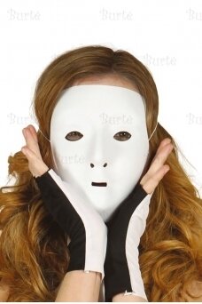 Balta kaukė