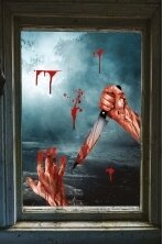 Langų dekoracija "Kruvina ranka"